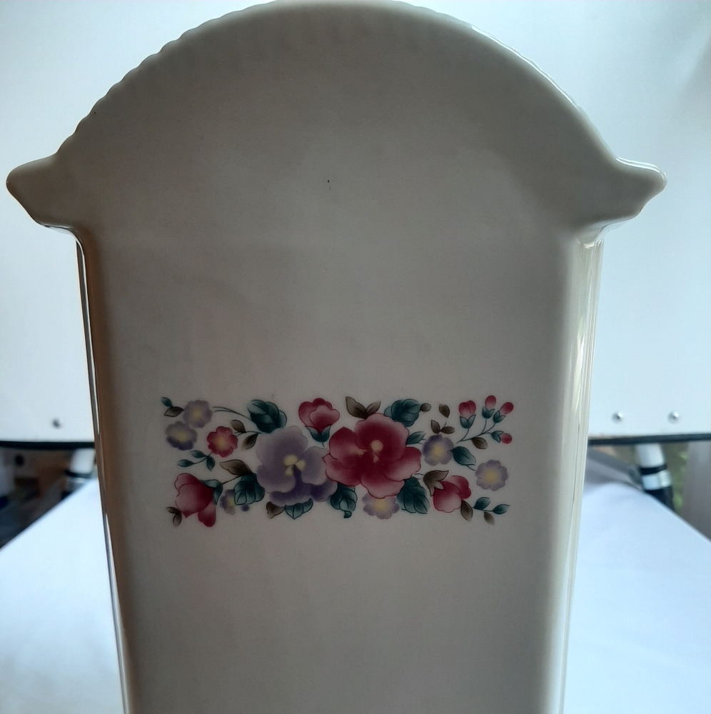 GODINGER PORCELAIN IRISH ROSE CLOCK - Picture 4 of 9